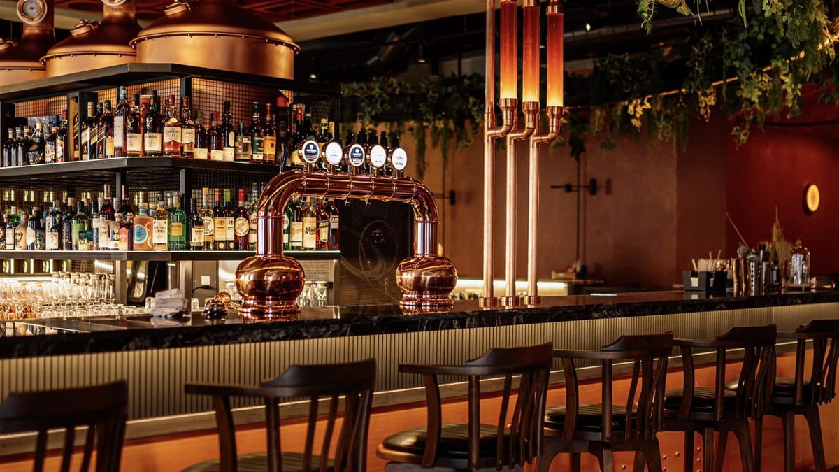ALPENBERG" RESTAURANT — Рестораны, Ереван