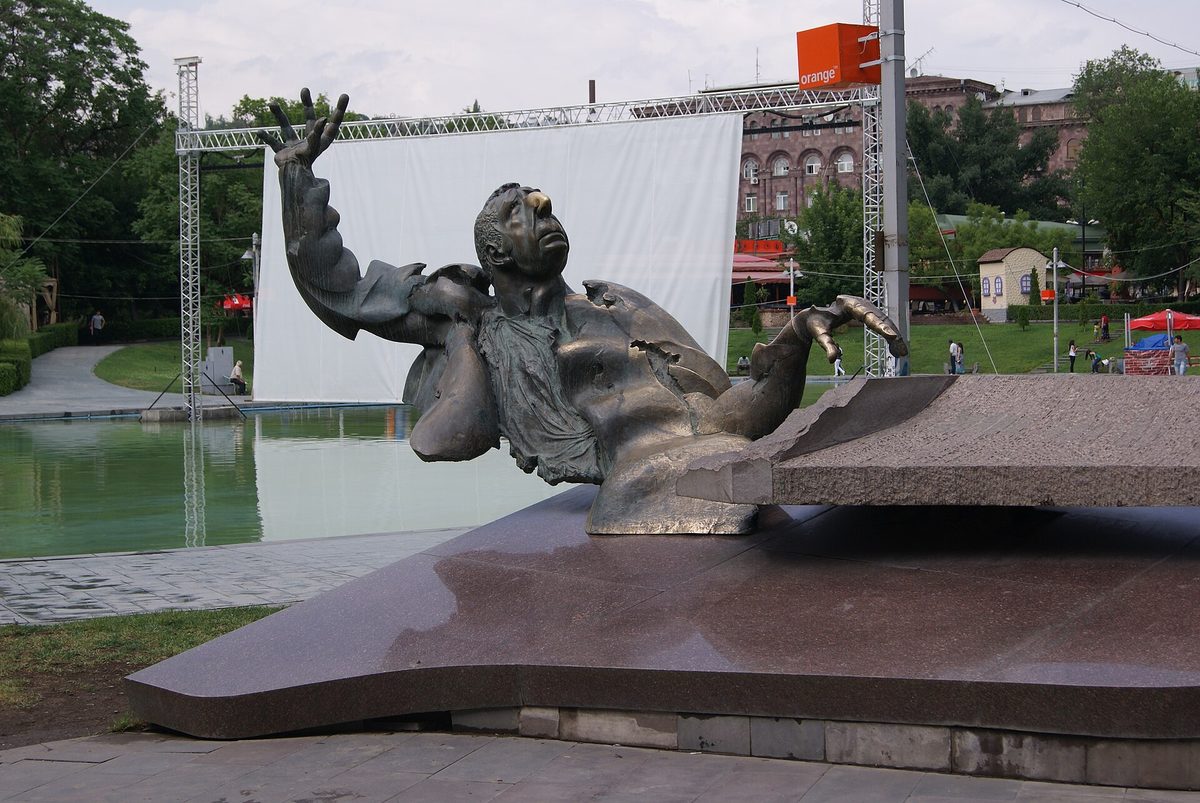 Арно Бабаджанян, Ереван, Армения