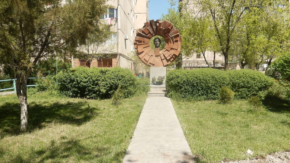 Артур Карапетян, Ереван, Армения