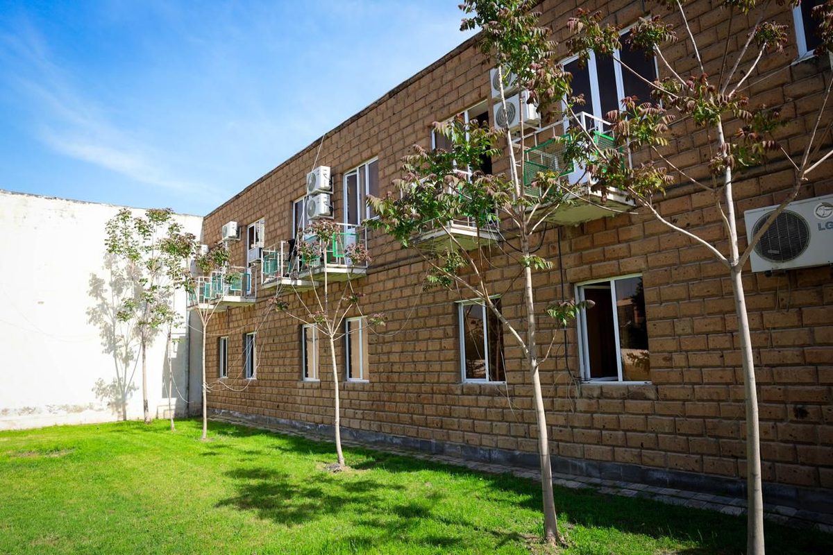 Ayg Stadium — Հուշարձաններ, Արարատ