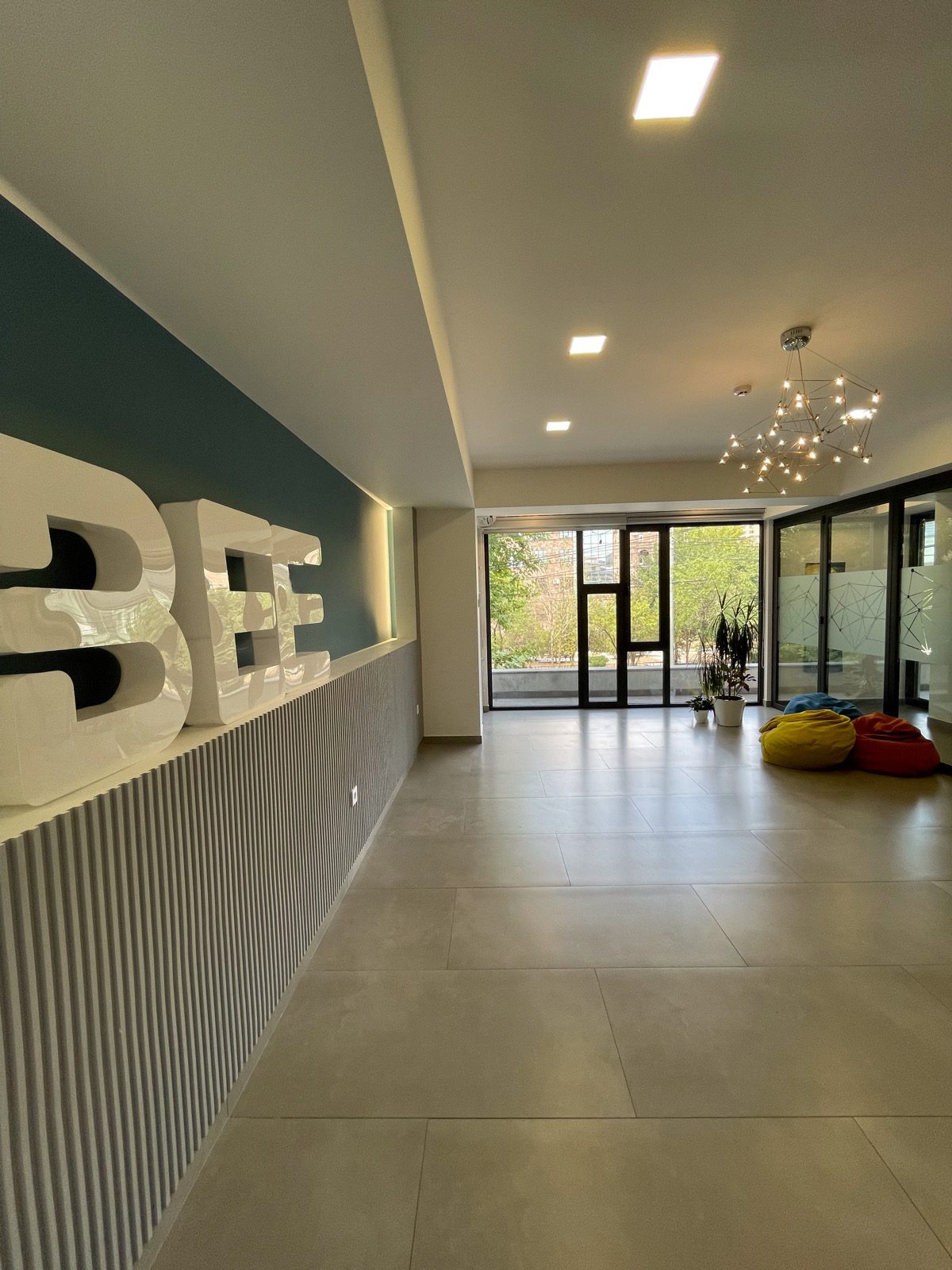 BeeWeb — Услуги, Ереван