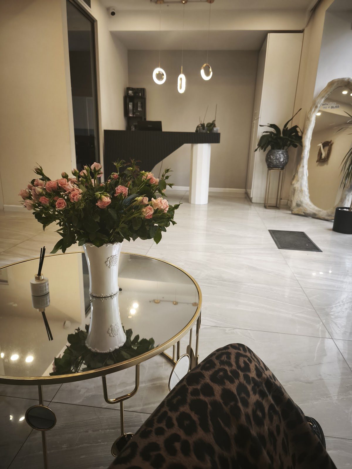 BLISS BEAUTY LOUNGE — Красота, Ереван