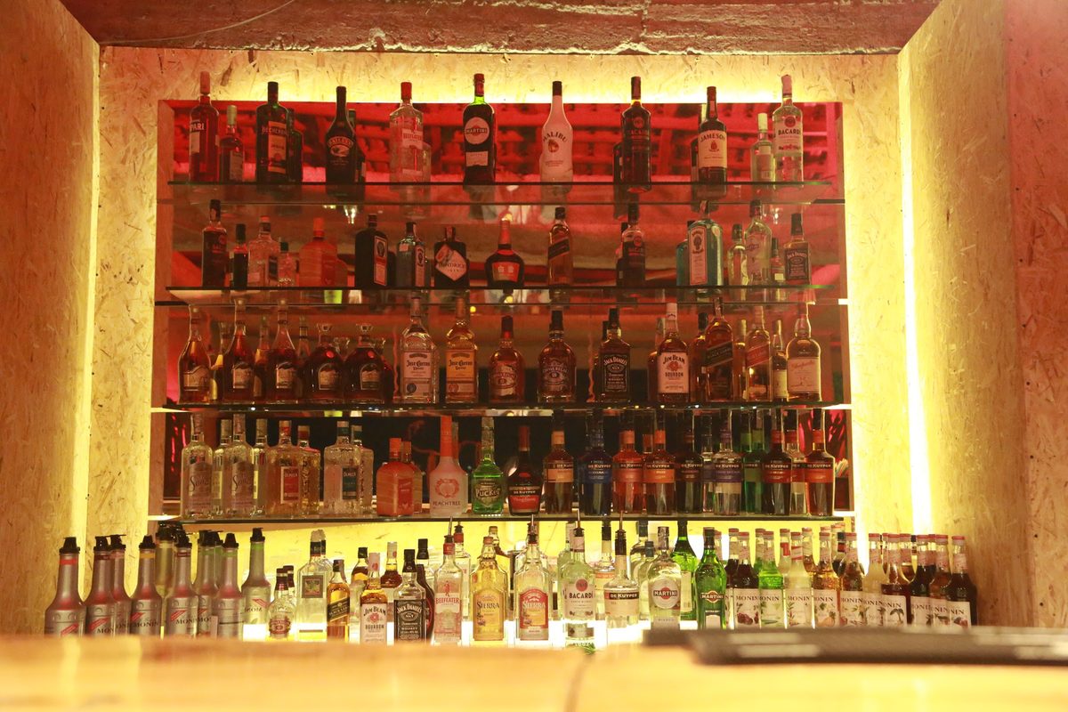 EL CHILLOUT" LOUNGE BAR — Բարեր, Երևան