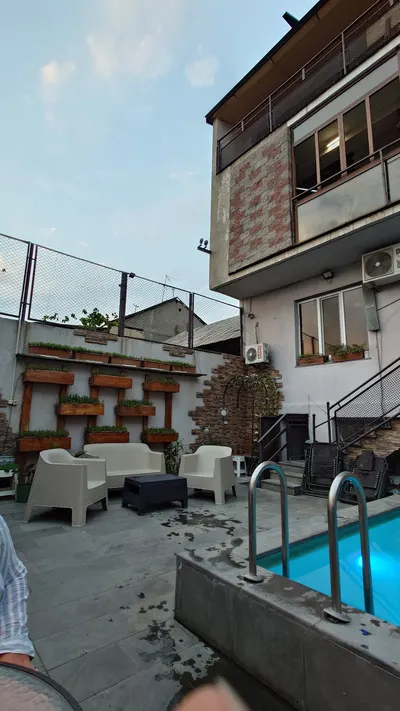 Elross Hotel — Отели, Ереван