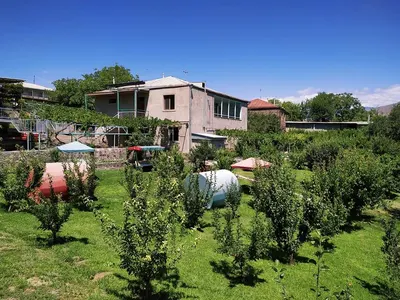 Guesthouse Nataly — Հյուրատներ, Եղեգնաձոր