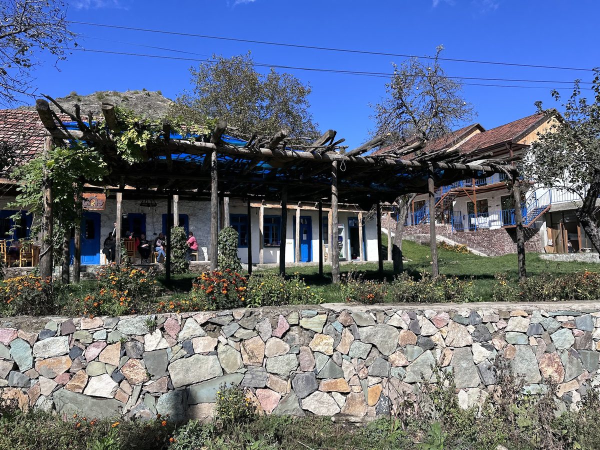Hnots Gastro Yard — Ռեստորաններ, Դիլիջան