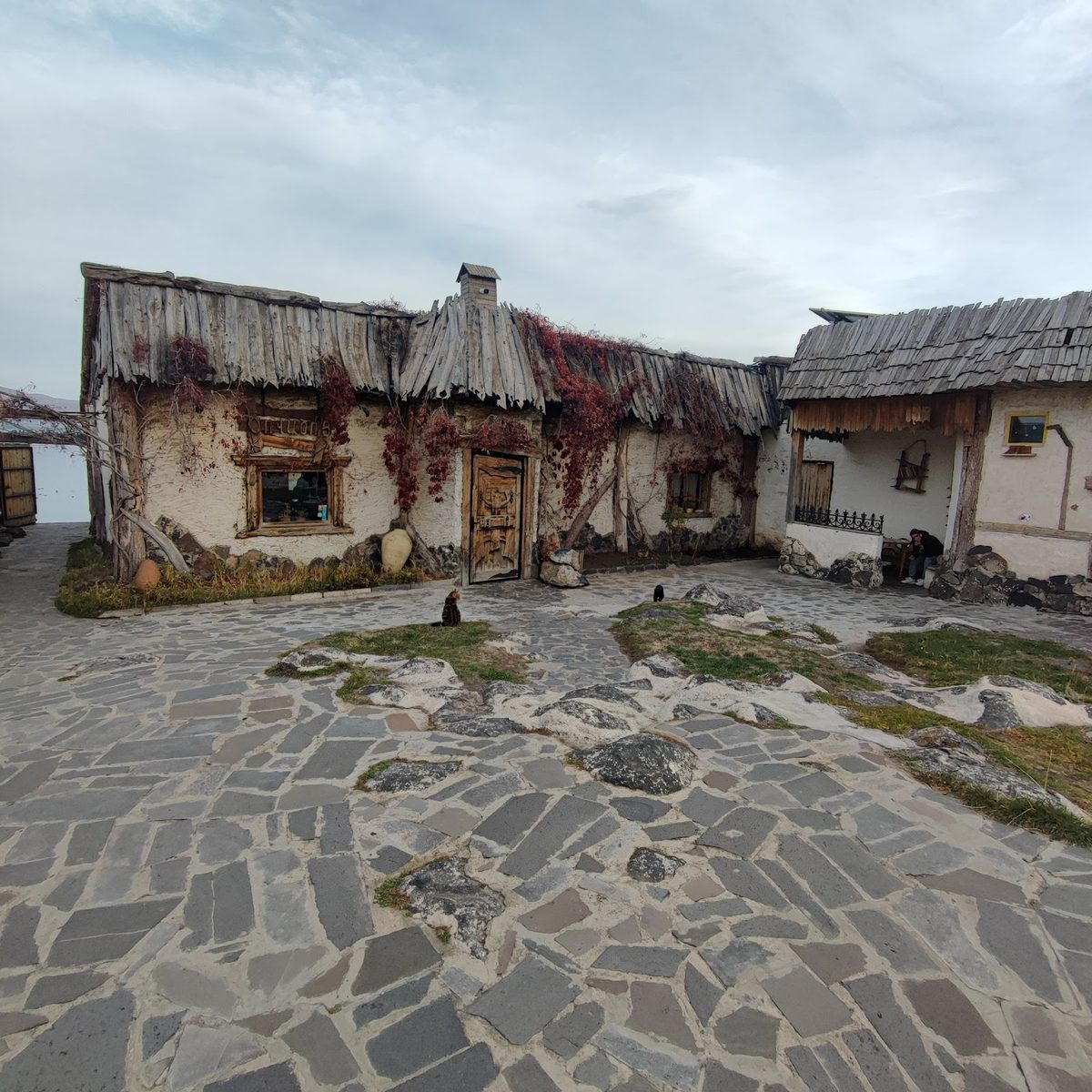 Բաշինջաղյան հյուրանոց և թեյարան