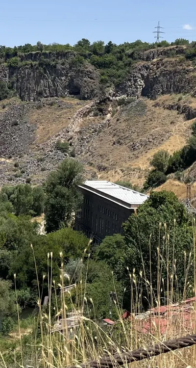 Kanaker Hydroelectric Power Station — Հուշարձաններ, Երևան
