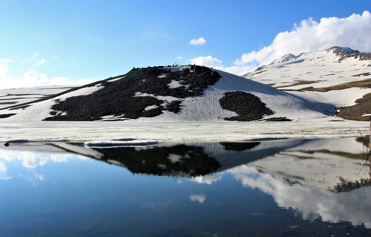 Քարի լիճ