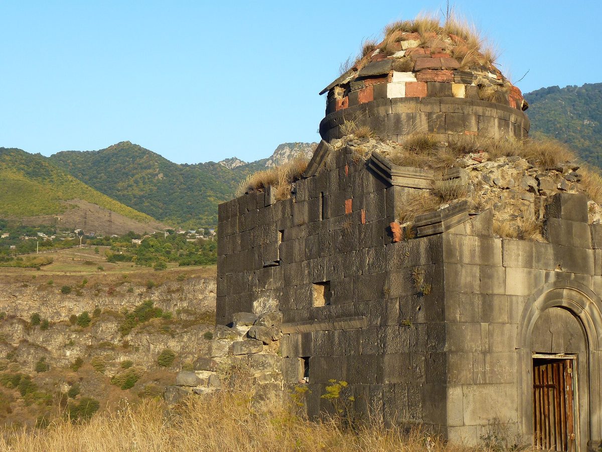 Կայանբերդ