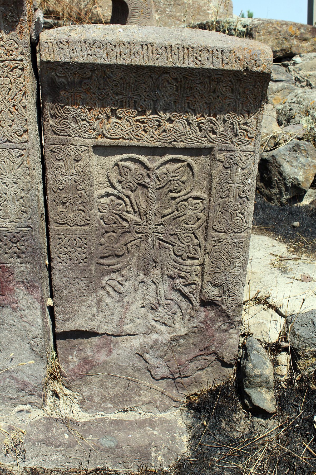 Խաչքար Եղիս աբեղայի