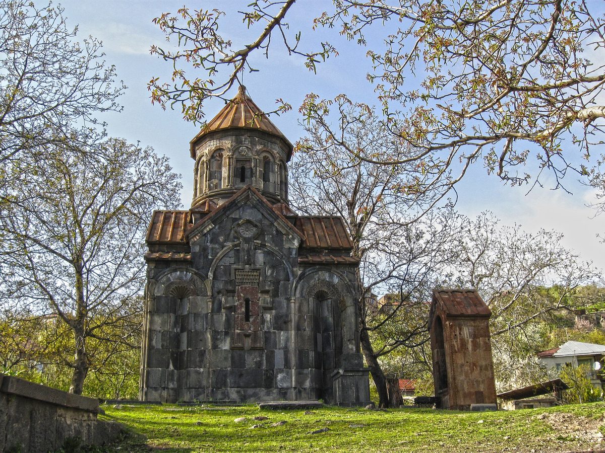 Մաշտոց Հայրապետ եկեղեցի
