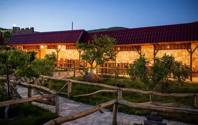 MER TUN" TAVERN — Restaurants, Kotayk