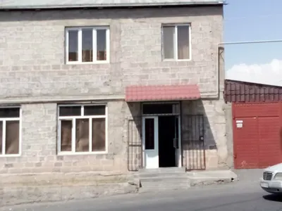 Nembo — Կրթություն, Երևան