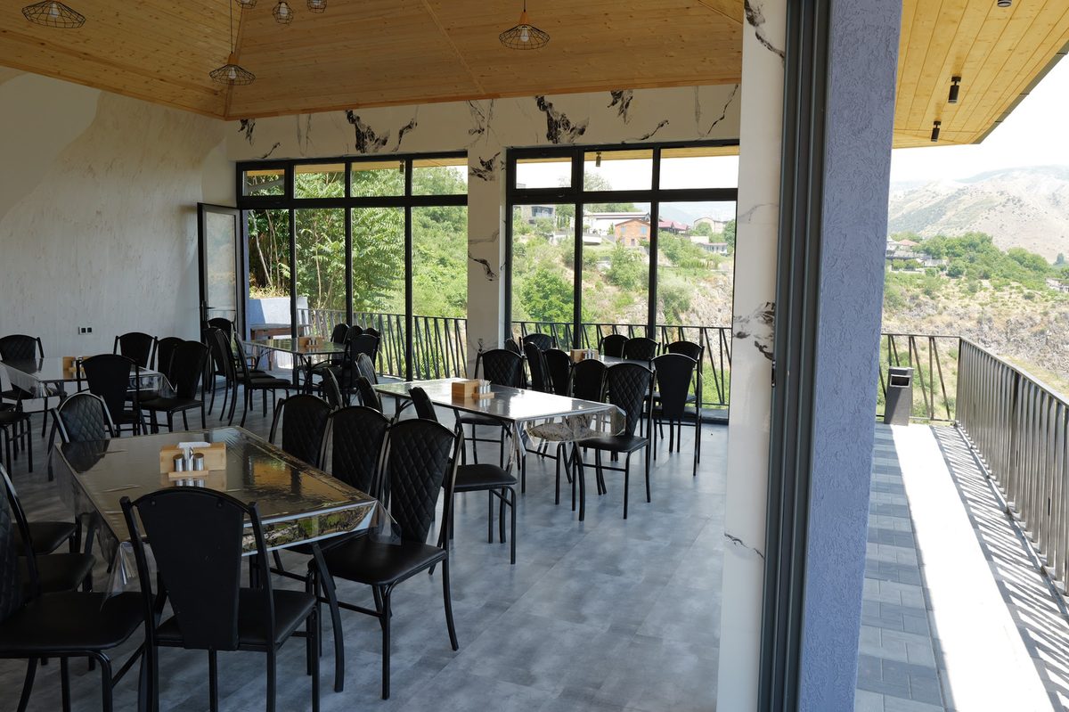 OLD GARNI" RESTAURANT — Рестораны, Котайк