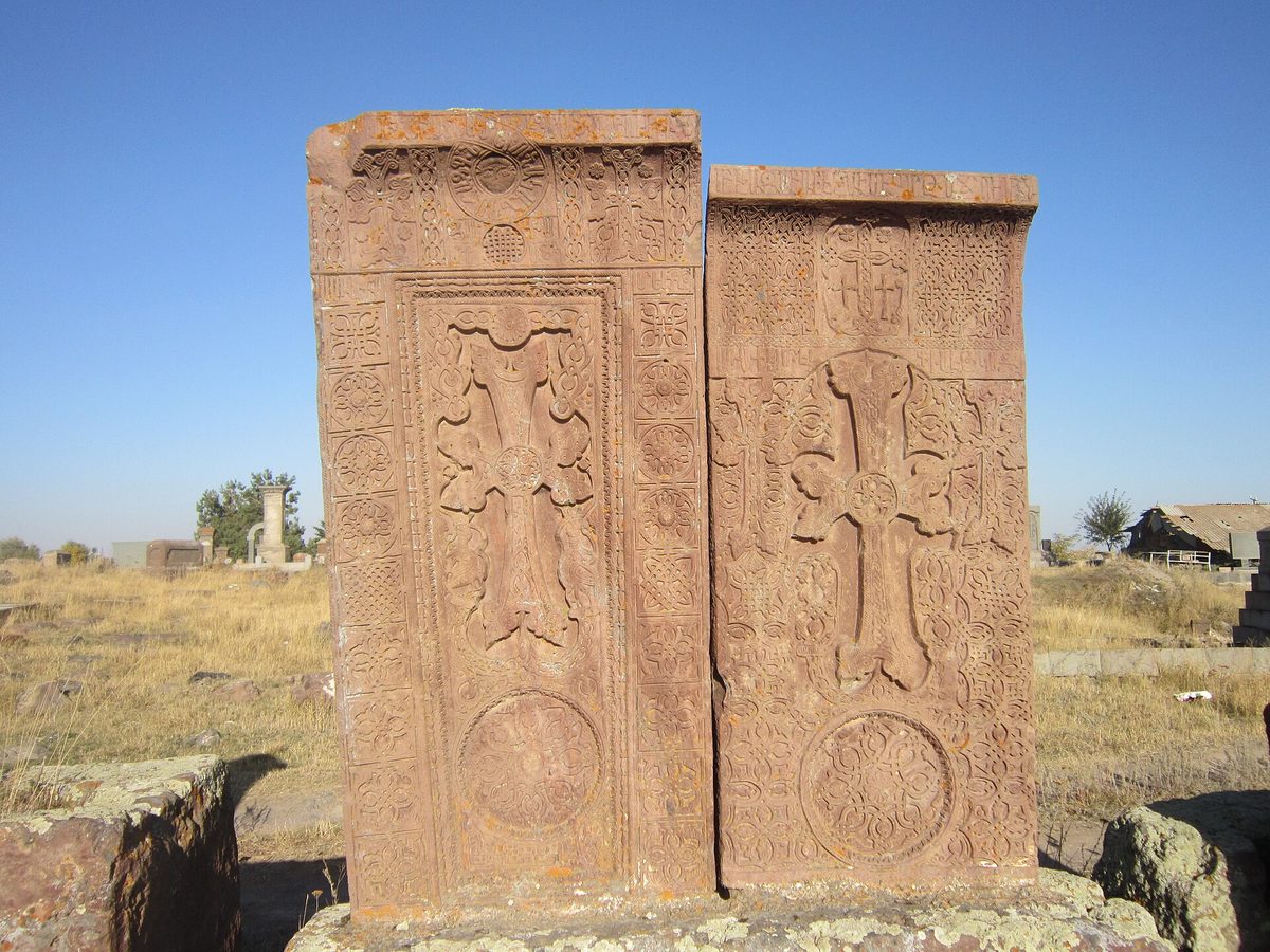 Խաչքար պարոն Աստվածատուրի