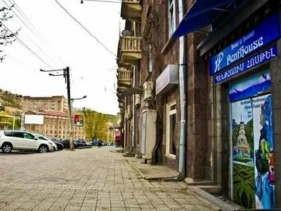 Penthouse Hostel — Հոսթելներ, Երևան