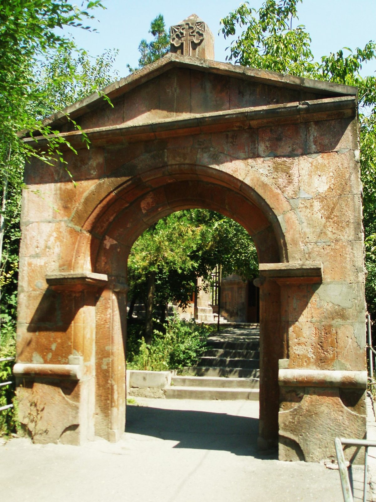 Церковь Св. Богородицы Зоравор, Ереван, Армения