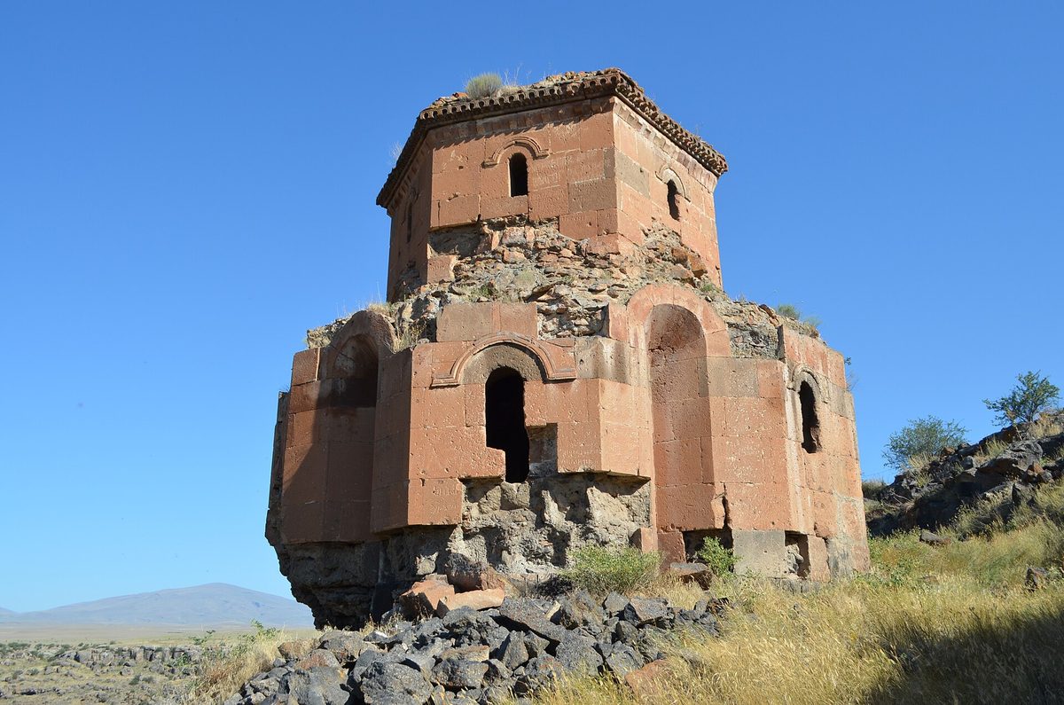 Արագածավանի Սուրբ Երրորդություն Գրիգորաշեն եկեղեցի