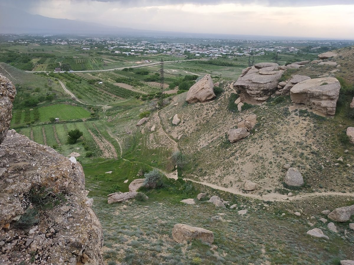Տիկնունի ամրոց
