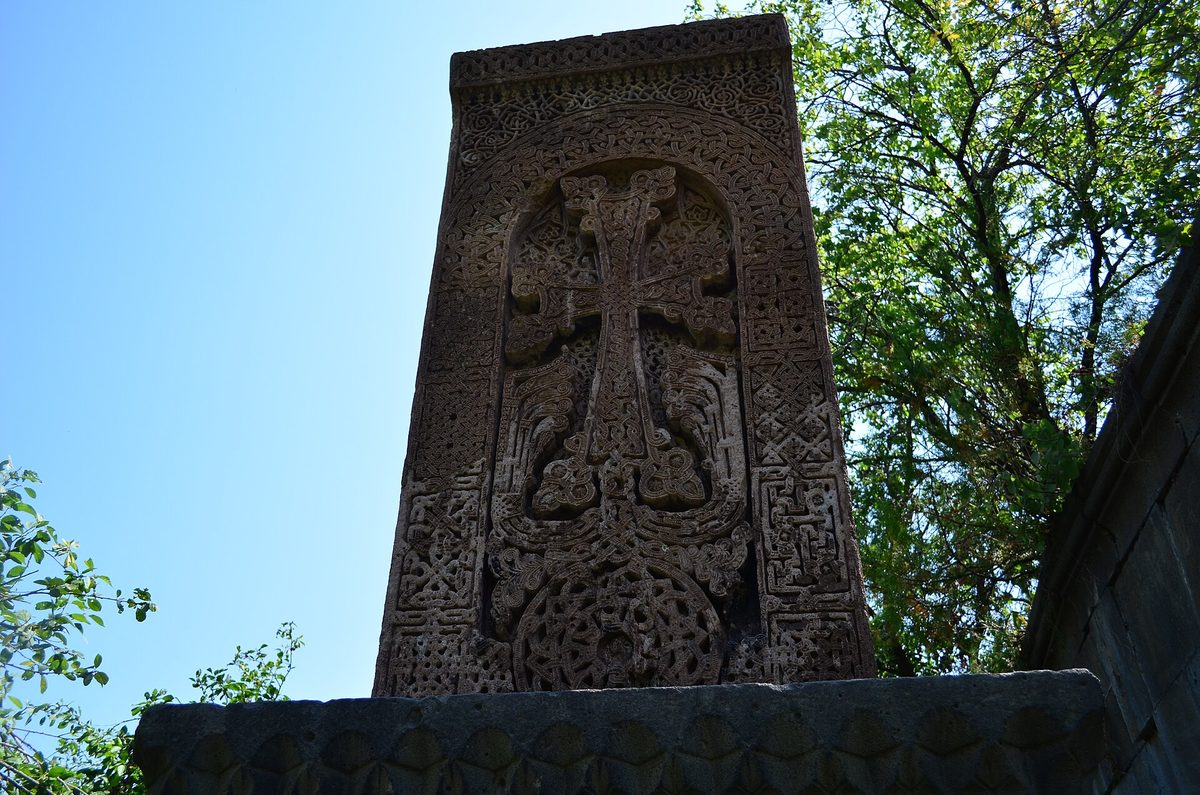 Տուտեորդու խաչքար