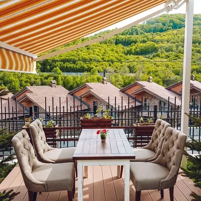 TSAGHKADZOR OLD TAVERN" RESTAURANT — Restaurants, Kotayk