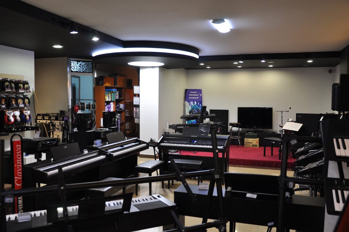 YAMAHA" MUSIC SHOP — Шопинг, Ереван