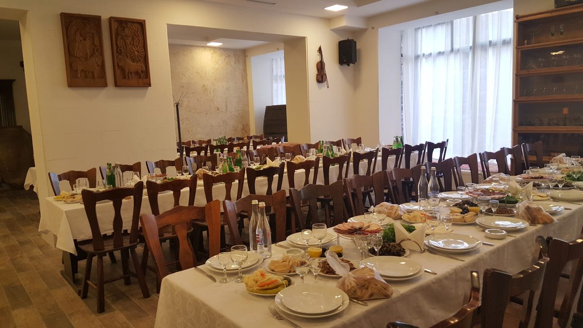 ZANGEZUR RESTAURANT — Ռեստորաններ, Երևան